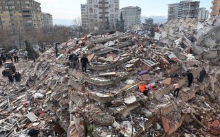 HUMANİTARİAN AİD FOR EARTHQUAKE